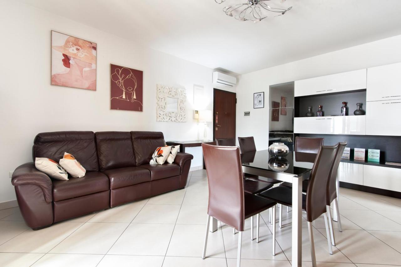 Casa Mabel Terrace - Sit Apartment ليتشي المظهر الخارجي الصورة