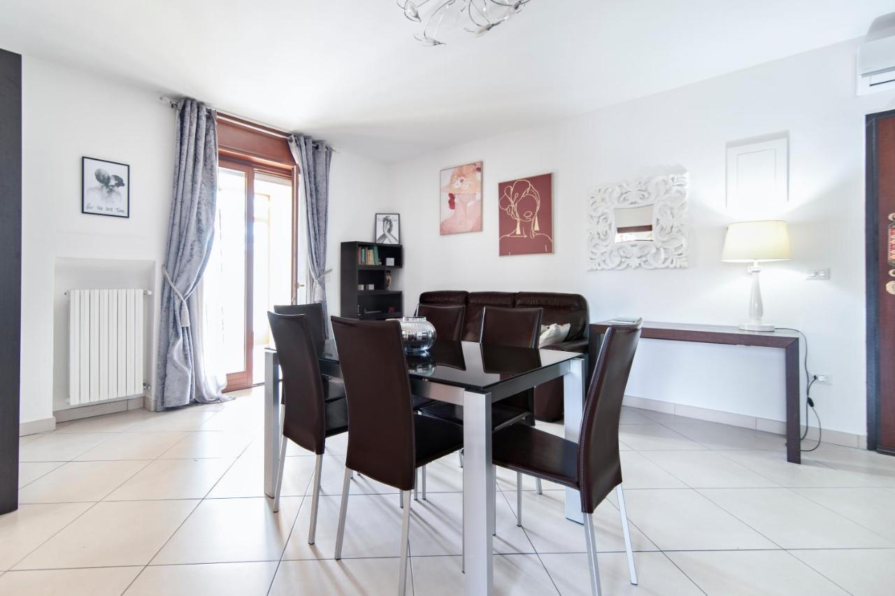 Casa Mabel Terrace - Sit Apartment ليتشي المظهر الخارجي الصورة