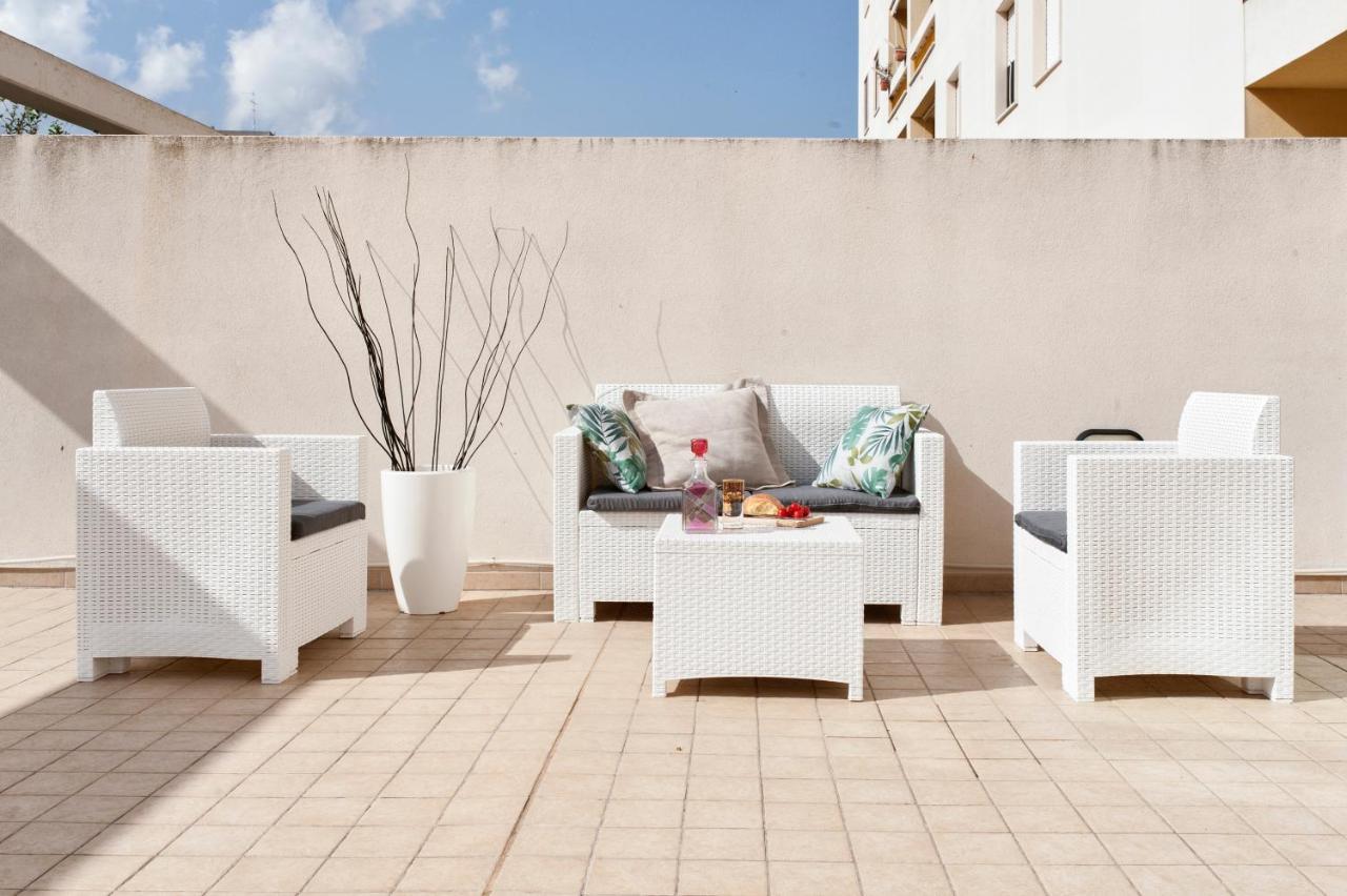 Casa Mabel Terrace - Sit Apartment ليتشي المظهر الخارجي الصورة